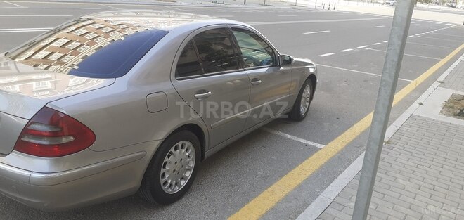 Mercedes E 220 2002, 384,568 km - 2.2 l - Bakı