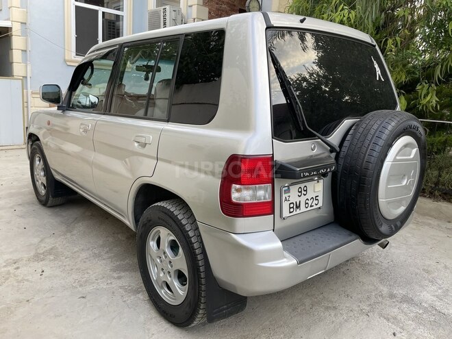 Mitsubishi Pajero io 2001, 284,709 km - 2.0 l - Bakı