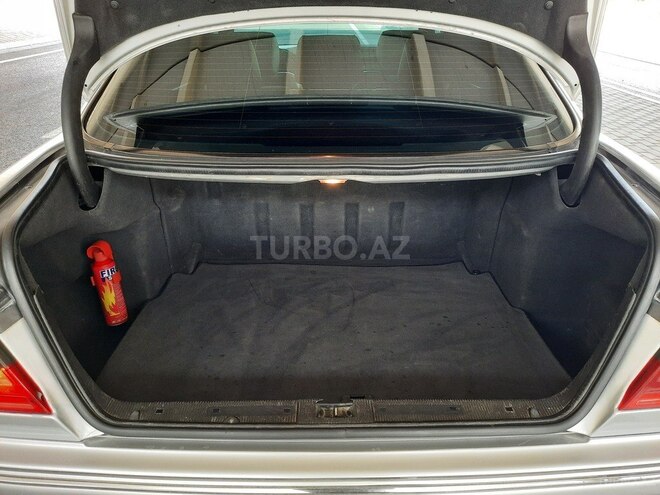 Mercedes E 220 2000, 362,800 km - 2.2 l - Bakı