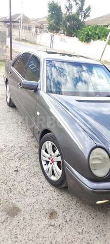 Mercedes E 230 1995, 397,949 km - 2.3 л - Şirvan