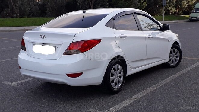 Hyundai Accent 2011, 366,000 km - 1.4 l - Bakı