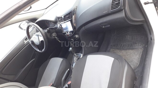 Hyundai Accent 2011, 366,000 km - 1.4 l - Bakı