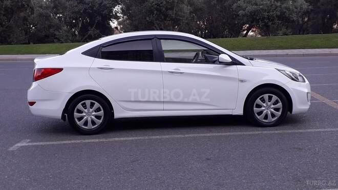 Hyundai Accent 2011, 366,000 km - 1.4 l - Bakı