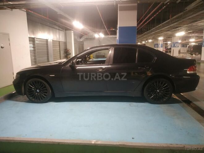 BMW 745 2001, 295,500 km - 4.4 l - Bakı