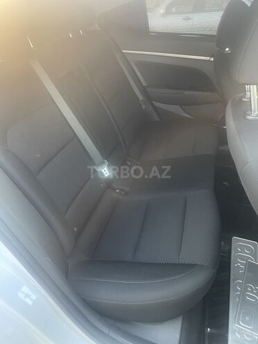 Hyundai Elantra 2019, 92,000 km - 2.0 l - Bakı