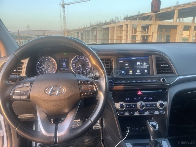 Hyundai Elantra 2019, 92,000 km - 2.0 l - Bakı