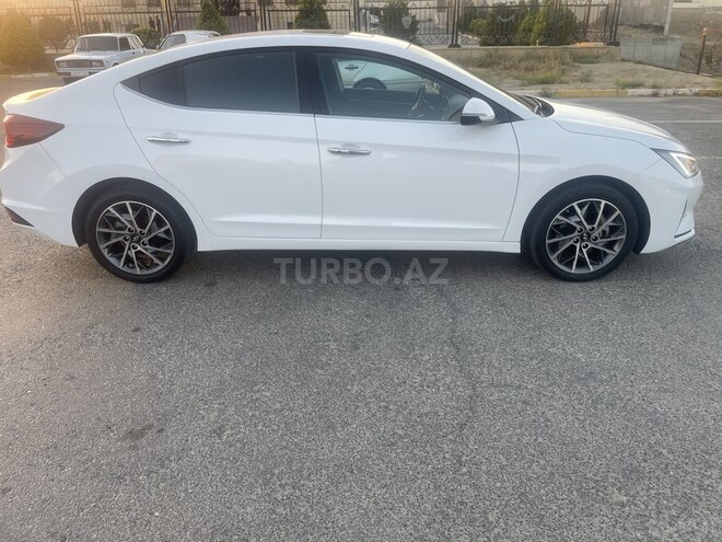 Hyundai Elantra 2019, 92,000 km - 2.0 l - Bakı