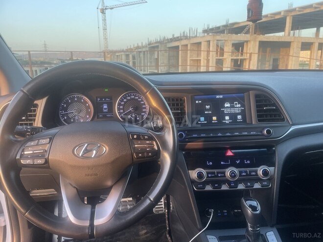 Hyundai Elantra 2019, 92,000 km - 2.0 l - Bakı
