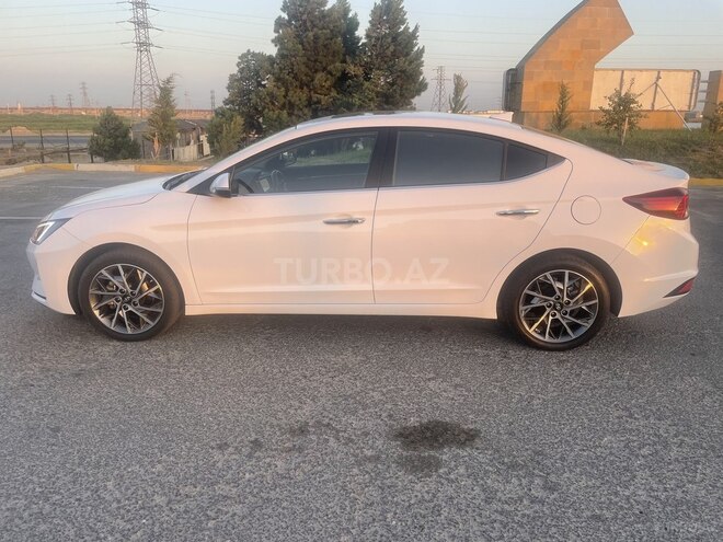 Hyundai Elantra 2019, 92,000 km - 2.0 l - Bakı