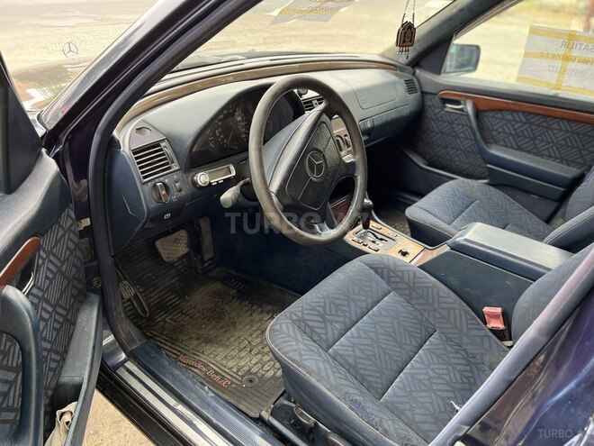Mercedes C 220 1994, 378,000 km - 2.2 l - Salyan