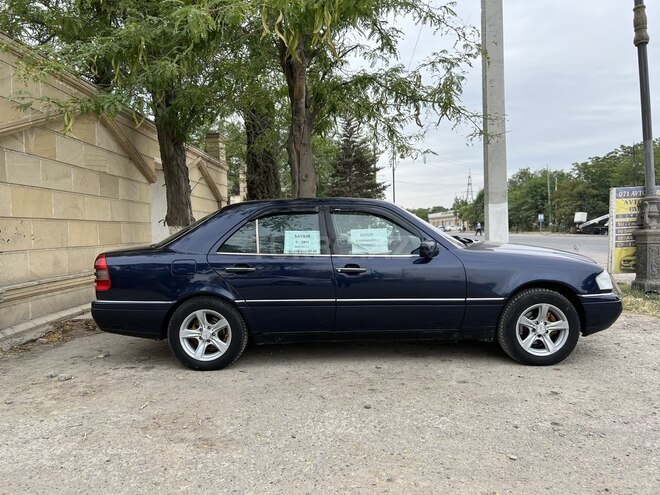 Mercedes C 220 1994, 378,000 km - 2.2 l - Salyan