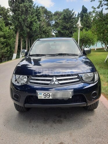 Mitsubishi L200 2014, 184,000 km - 2.5 l - Bakı