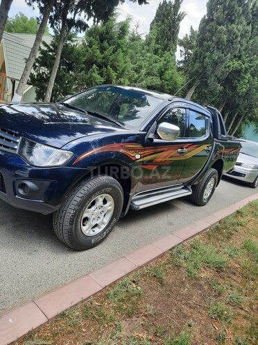 Mitsubishi L200 2014, 184,000 km - 2.5 l - Bakı