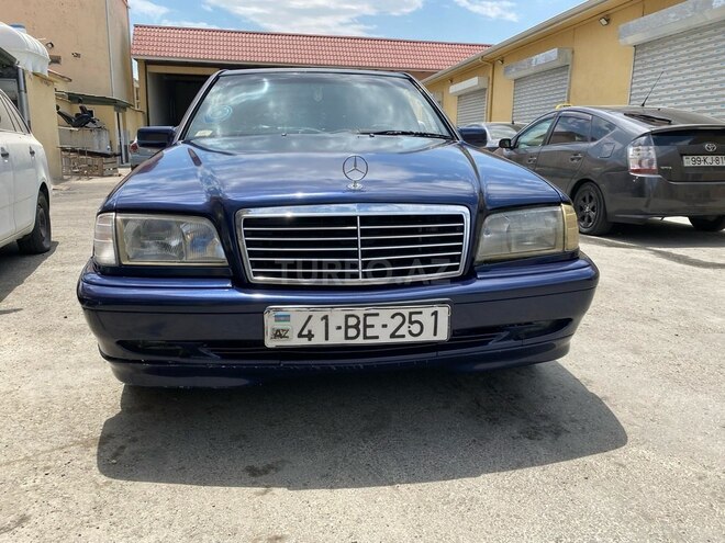 Mercedes C 220 2000, 670,000 km - 2.2 l - Bakı
