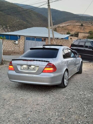 Mercedes E 240 2003, 155,000 km - 2.4 л - Goranboy