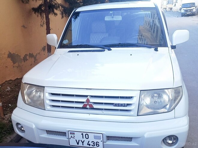 Mitsubishi Pajero io 1999, 179,000 km - 1.8 l - Bakı