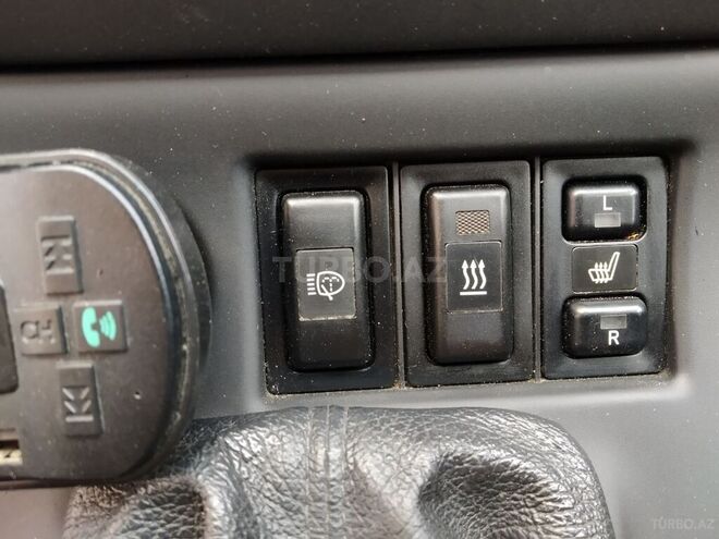 Toyota Corolla 2007, 197,000 km - 1.4 l - Bakı