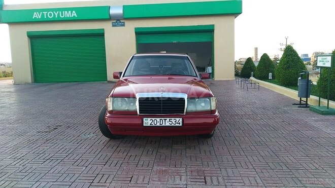 Mercedes E 200 1991, 693,596 km - 2.0 л - Gəncə