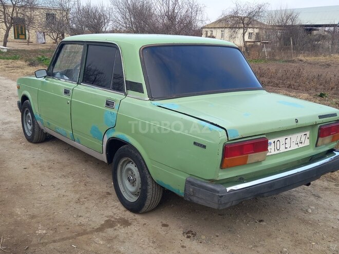 LADA (VAZ) 2105 1981, 22,000 km - 1.5 l - Goranboy