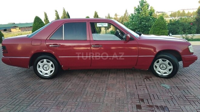 Mercedes E 200 1991, 693,596 km - 2.0 л - Gəncə