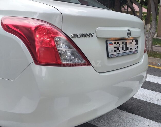 Nissan Sunny 2012, 176,300 km - 1.5 л - Bakı