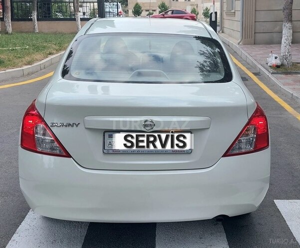 Nissan Sunny 2012, 176,300 km - 1.5 л - Bakı