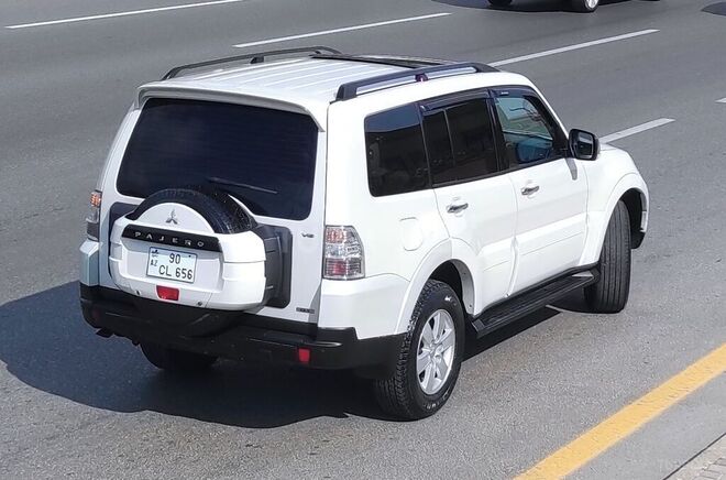 Mitsubishi Pajero 2008, 198,500 km - 3.0 l - Bakı