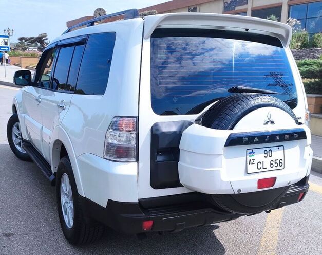 Mitsubishi Pajero 2008, 198,500 km - 3.0 l - Bakı