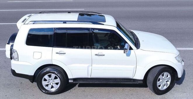 Mitsubishi Pajero 2008, 198,500 km - 3.0 l - Bakı
