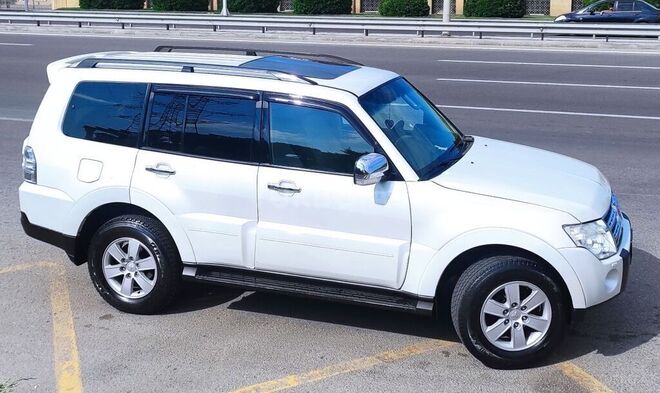 Mitsubishi Pajero 2008, 198,500 km - 3.0 l - Bakı