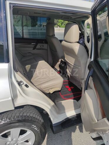Mitsubishi Pajero 2008, 198,500 km - 3.0 l - Bakı