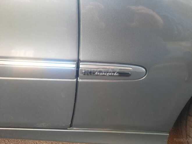 Mercedes E 220 2007, 196,000 km - 2.2 l - Bakı