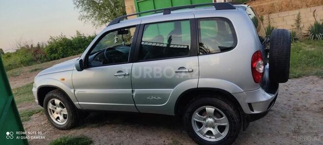 Chevrolet Niva 2009, 150,000 km - 1.7 l - Saatlı