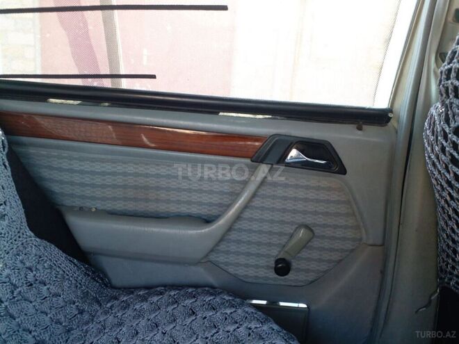 Mercedes E 230 1989, 65,409 km - 2.3 l - Gəncə