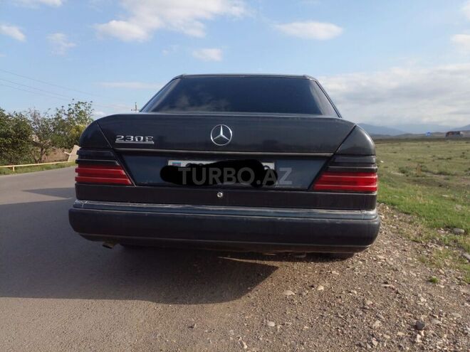 Mercedes E 230 1989, 65,409 km - 2.3 l - Gəncə