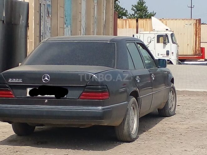 Mercedes E 230 1989, 65,409 km - 2.3 l - Gəncə