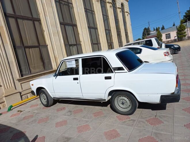 LADA (VAZ) 2105 1981, 999,999 km - 1.5 л - Qazax
