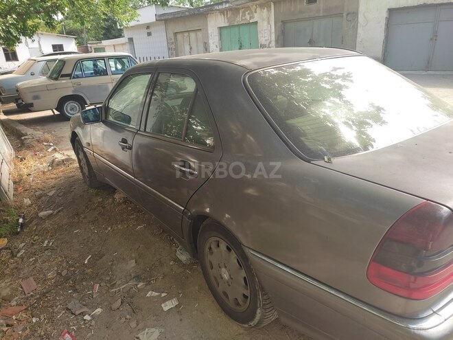 Mercedes C 240 1998, 325,000 km - 2.4 l - Bakı