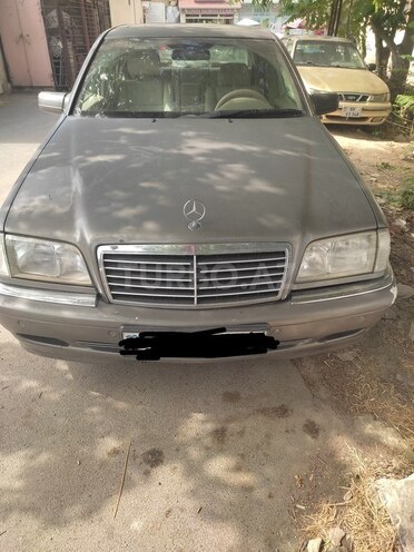 Mercedes C 240 1998, 325,000 km - 2.4 l - Bakı