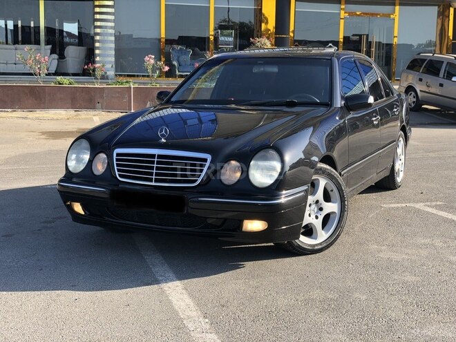 Mercedes E 270 2000, 330,000 km - 2.7 l - Bakı