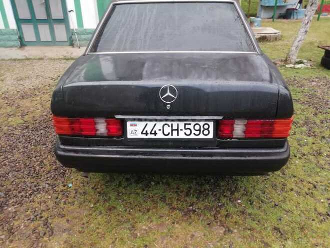 Mercedes 190 1993, 450,000 km - 2.5 l - Masallı