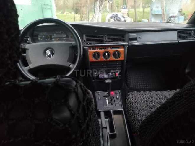 Mercedes 190 1993, 450,000 km - 2.5 l - Masallı