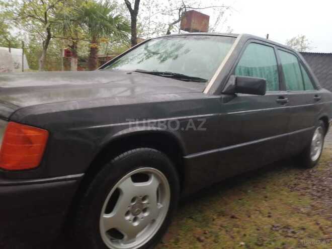 Mercedes 190 1993, 450,000 km - 2.5 l - Masallı