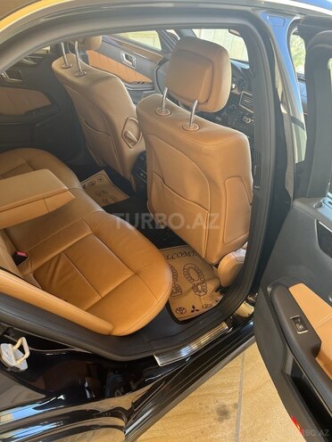 Mercedes E 350 2011, 124,000 km - 3.5 l - Bakı
