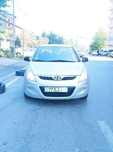Hyundai i20 2011, 132,000 km - 1.4 l - Bakı