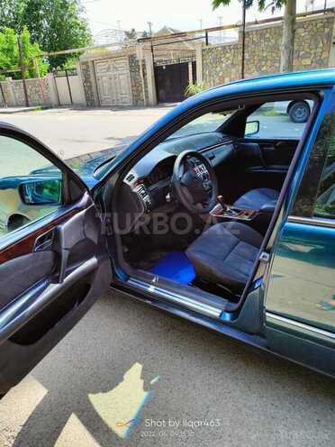 Mercedes E 200 1997, 102,000 km - 2.0 l - Tovuz