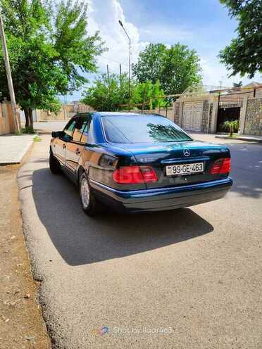 Mercedes E 200 1997, 102,000 km - 2.0 l - Tovuz