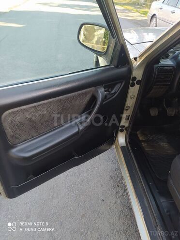 GAZ 3110 2005, 250,000 km - 2.4 l - Qax