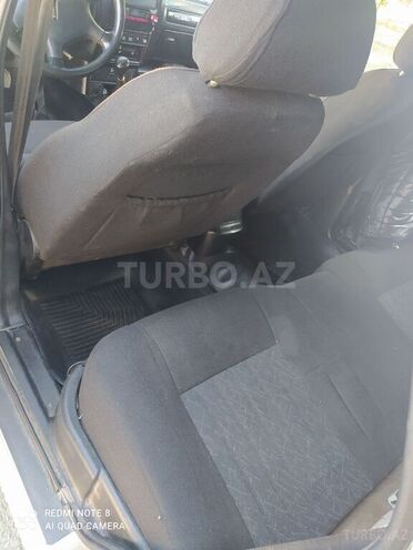 GAZ 3110 2005, 250,000 km - 2.4 l - Qax