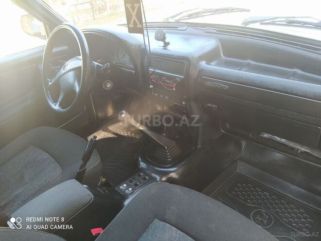 GAZ 3110 2005, 250,000 km - 2.4 l - Qax
